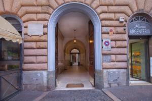 Regina Margherita Halldis *